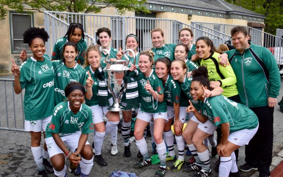 001 Shamrocks women team photo